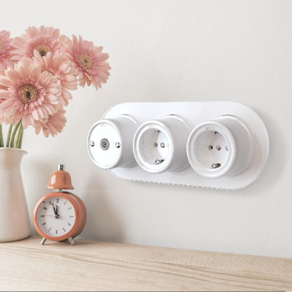 Розетка Накладные ретро механизмы Ретро белые WL18-03-01