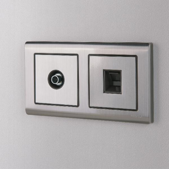 Розетка Встраиваемые механизмы глянцевый никель WL02-RJ-45