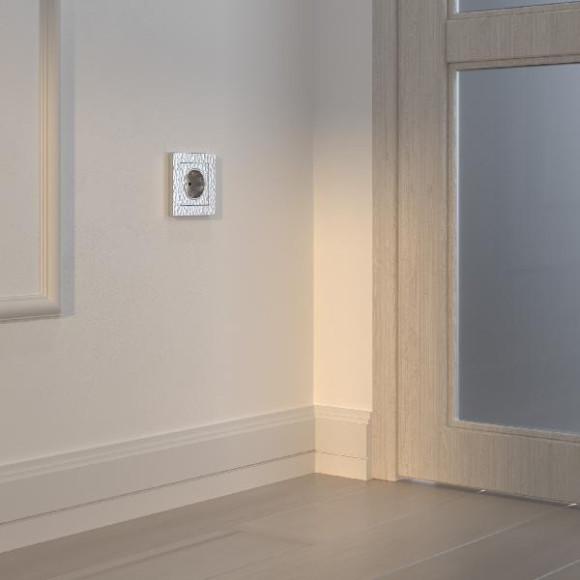 Розетка Встраиваемые механизмы Hammer серебряные W1271106