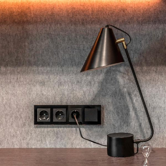 Выключатель Встраиваемые механизмы черные W1110008