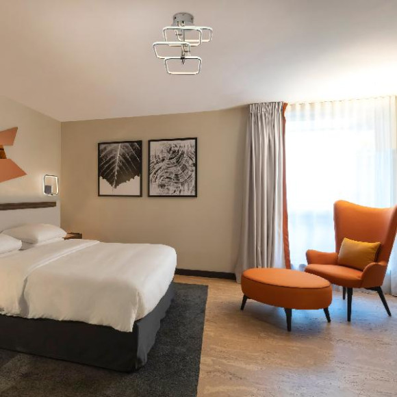 Потолочная люстра Spencer 90067/4 хром